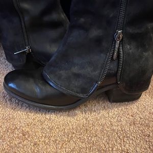 Donald Pliner women’s boot